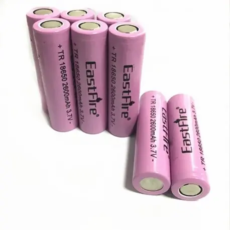 Szezonális akció 8PCS Bettery 18650 újratölthető akkumulátor 3.7v 2600MAH kapacitású újratölthető Li-ion akkumulátor 18650