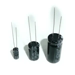 Ajánlat Elektrolit kondenzátor 33uF 35V 85°C 5x11 álló