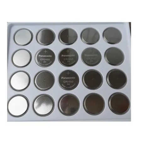 Végkiárusítás 20PCS / LOT Új eredeti Panasonic CR2450 CR 2450 3V lítium gombelemes érmeelem Órákhoz, órákhoz, hallókészülékekhez