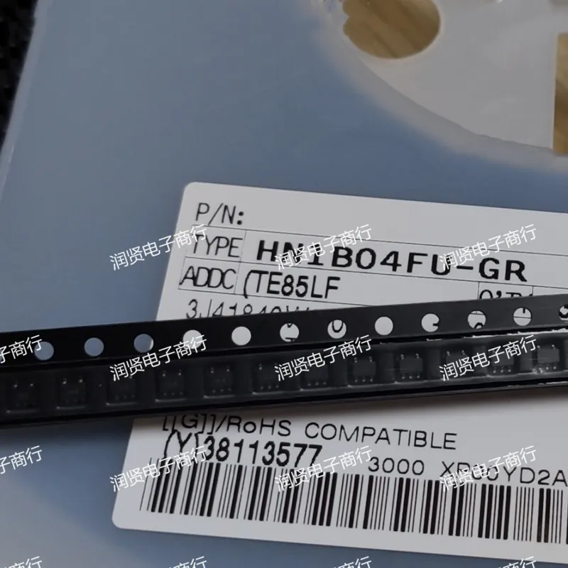 HN1B04FU GR-5db HN1C01FU-GR HN1C01FU HN1B04FU-Y HN1B04FU-GR HN1B04FU SOT363 Teljesen új Eredeti IC chip Expressz kézbesítés