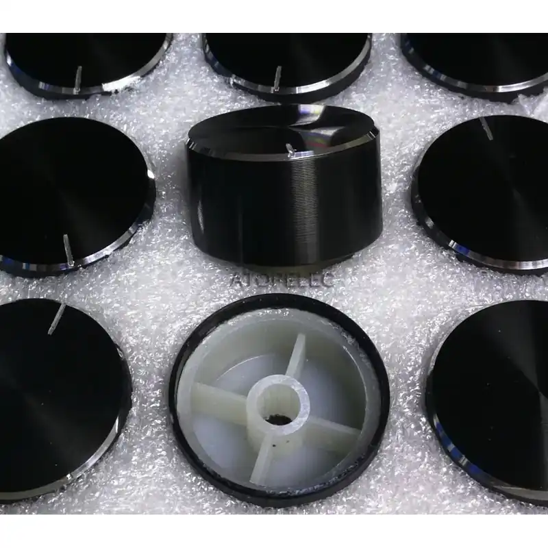 Árcsökkenés Fekete-30mm*17mm Alumínium DAC CD Erősítő Potenciométer Hangerő gomb 6mm Recézett Jó minőségű Fekete/Piros/Ezüst színű